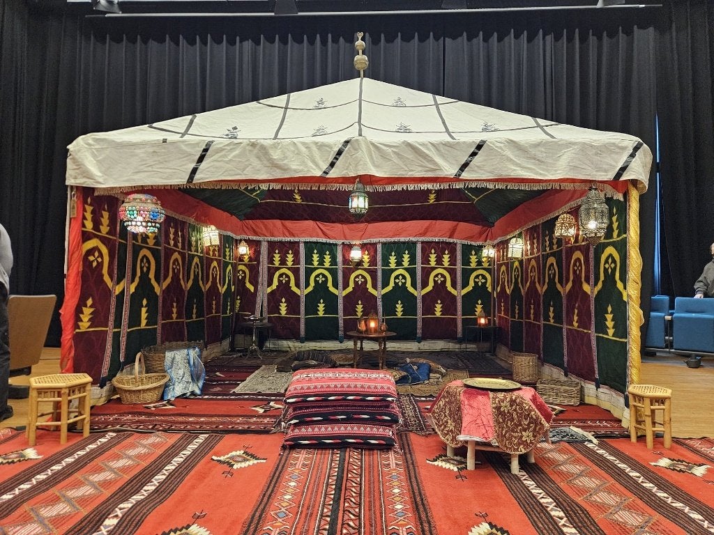 Marokkaanse tent verhuur – 4 4 m frametent, Verzenden, Partytent, Zo goed als nieuw, 4 tot 6 meter