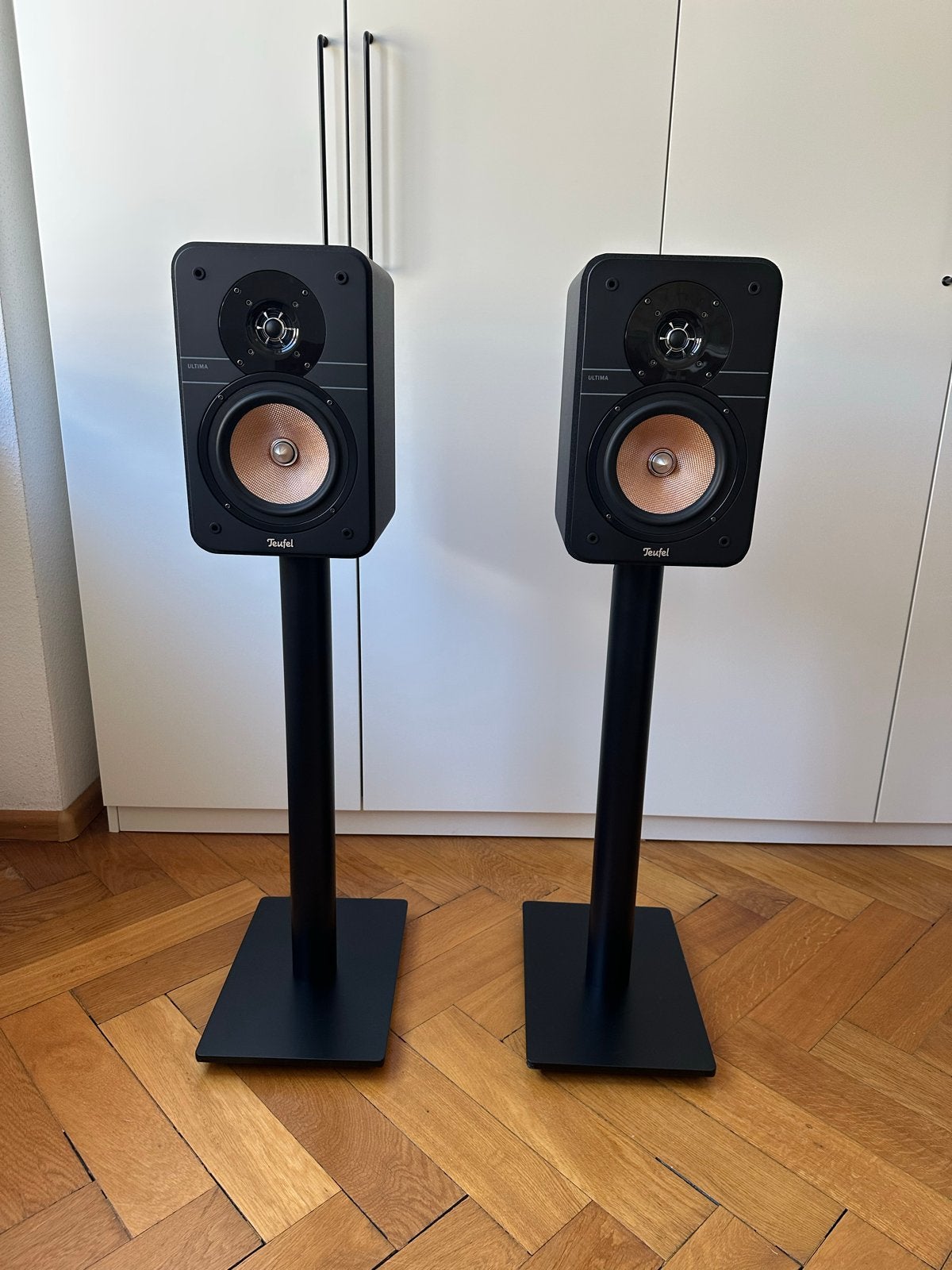 Teufel Ultima 20 MK2 Boekenplank Luidsprekers met Stands, Zo goed als nieuw, 60 tot 120 watt, Geschikt voor surround/home cinema