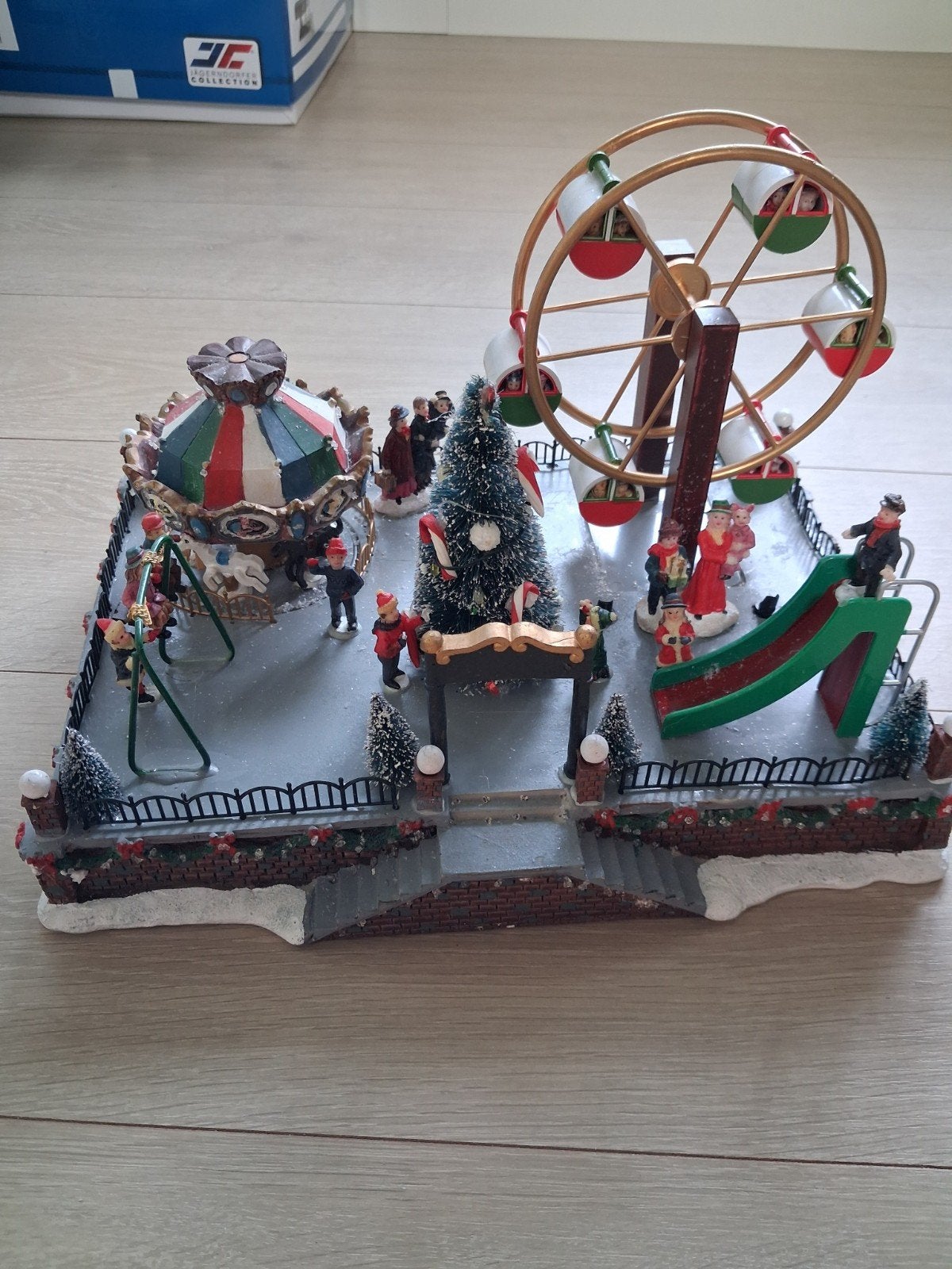 Kerstdecor kermis met draaimolen en reuzenrad, Ophalen of Verzenden, Zo goed als nieuw