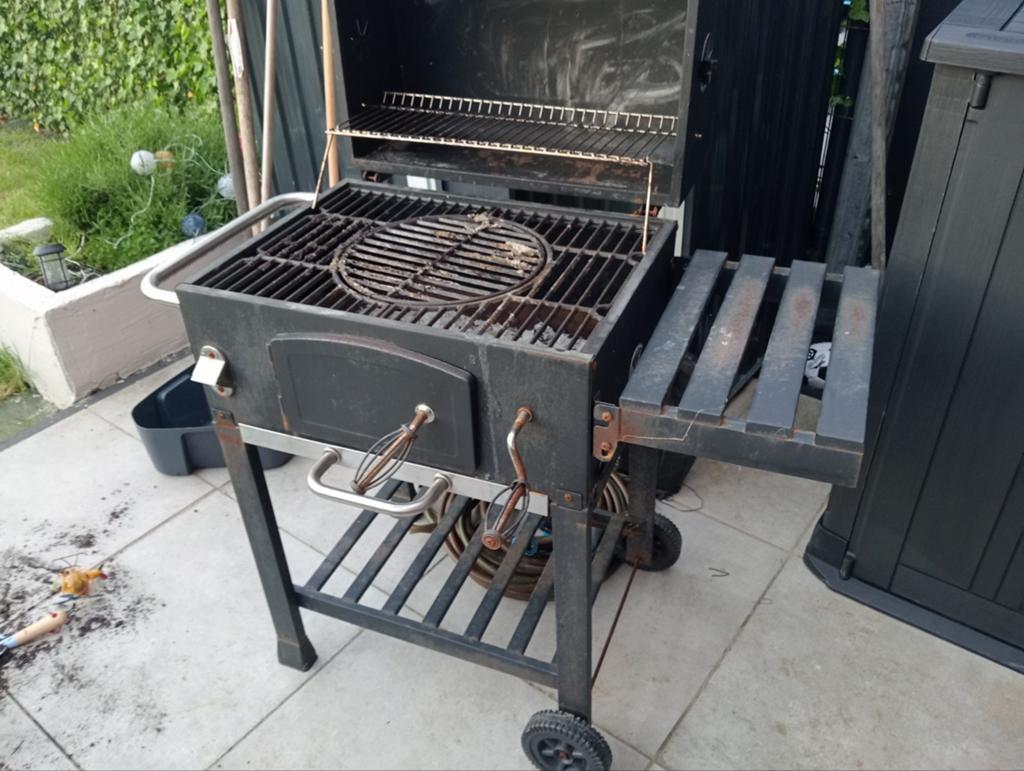 Jamestown BBQ Grill - Gebruikt maar functioneel, Ophalen, Gebruikt, Jamestown