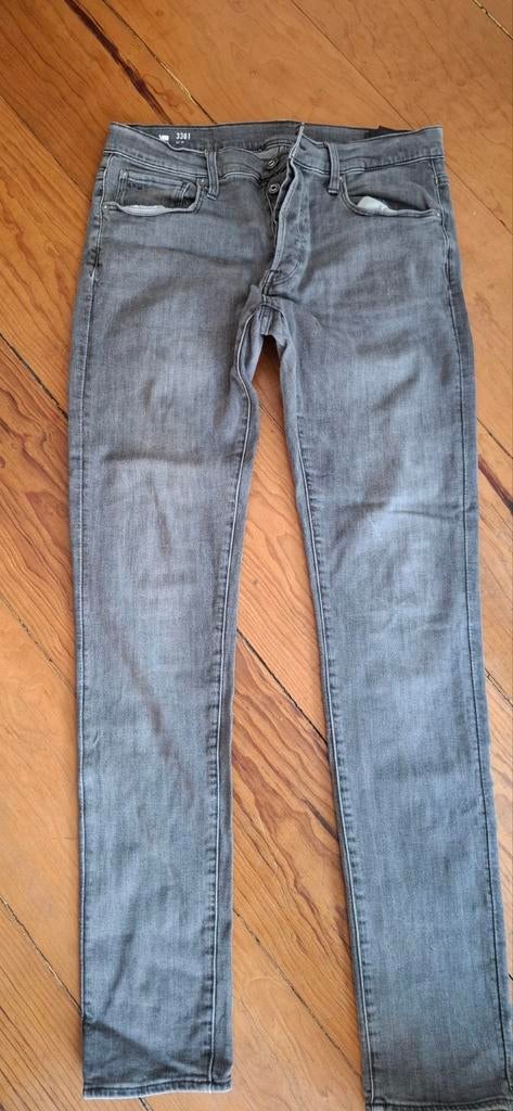 G-Star RAW 3301 Jeans maat 33-36. Grijs - Klein vlekje, W32 (confectie 46) of kleiner, Ophalen of Verzenden, Grijs, Gedragen