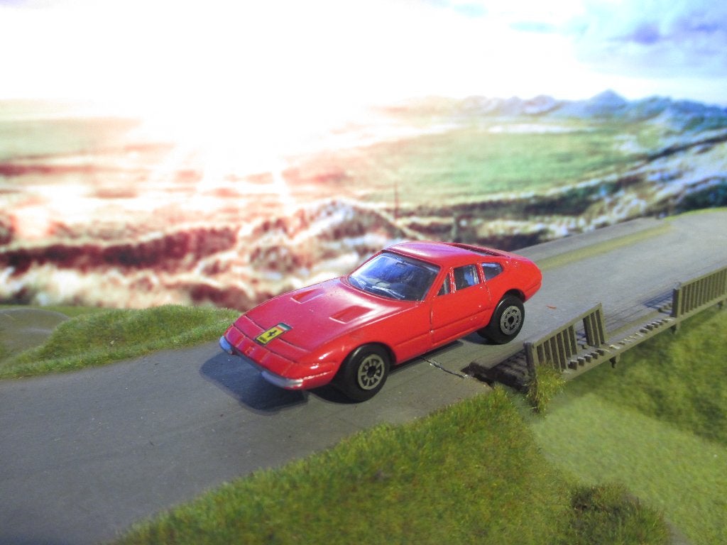 1:64 Ferrari 365 GTB/4 Daytona - Maisto, Ophalen of Verzenden, Gebruikt, Auto