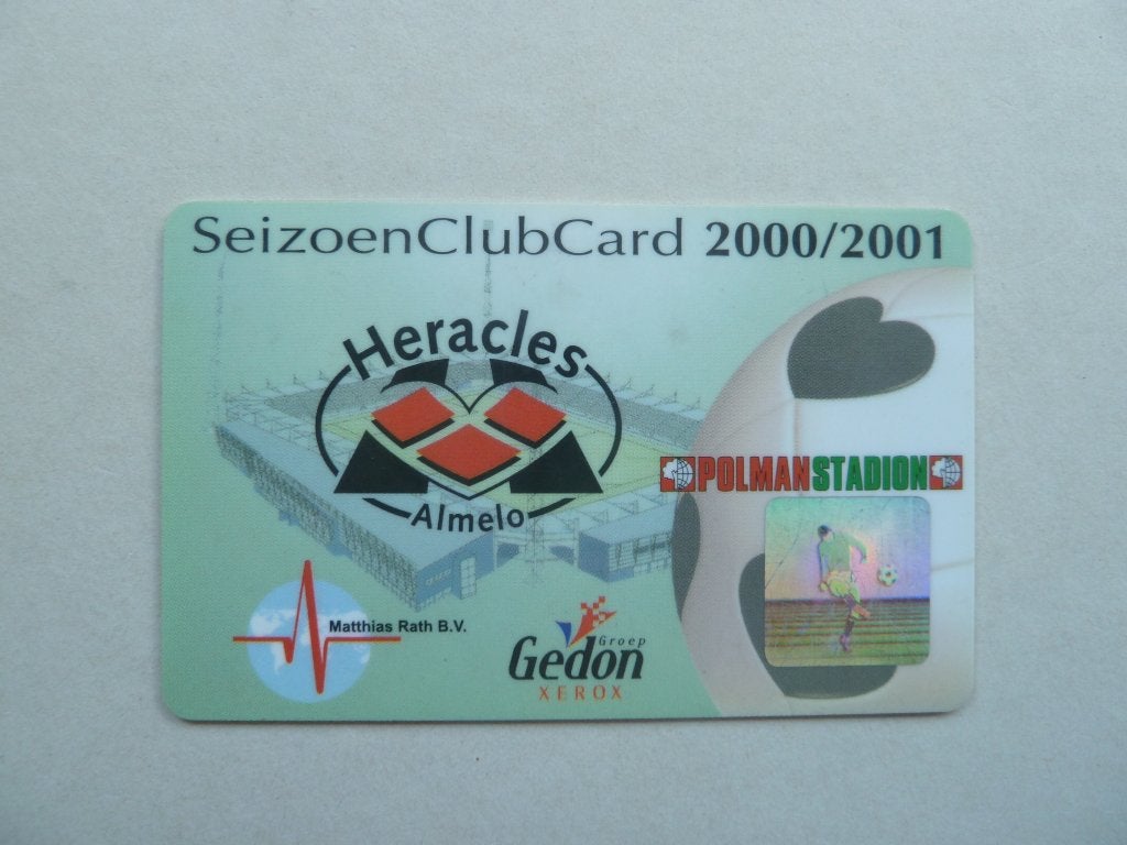 Seizoenclubcard.  Heracles. 2000/2001. Blauwe achterkant, Verzamelen, Sportartikelen en Voetbal, Ophalen of Verzenden, Zo goed als nieuw