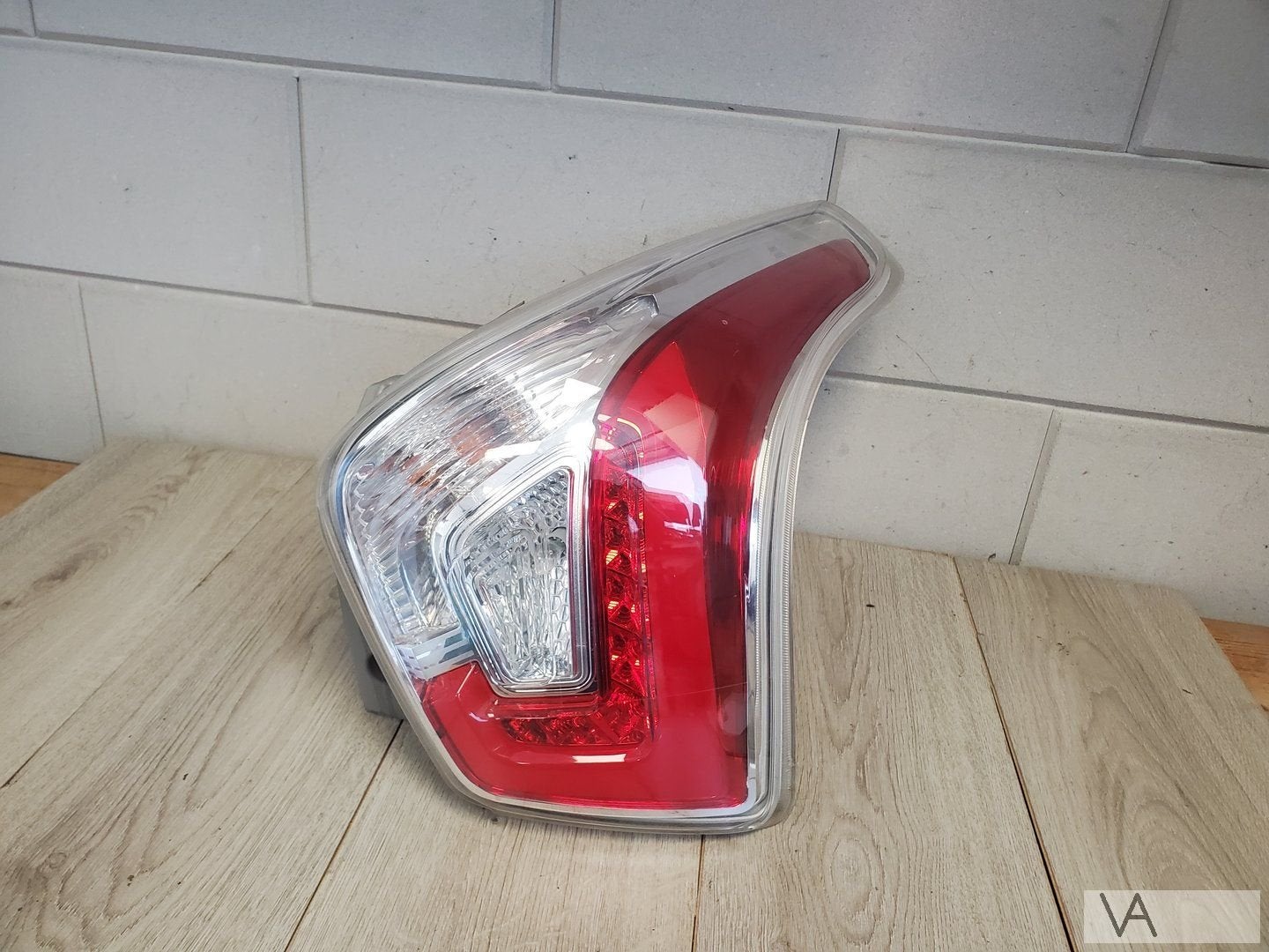 Ssangyong Tivoli 2014 - 2022 achterlicht rechts schadevrij, Gebruikt, -, -, Ophalen of Verzenden