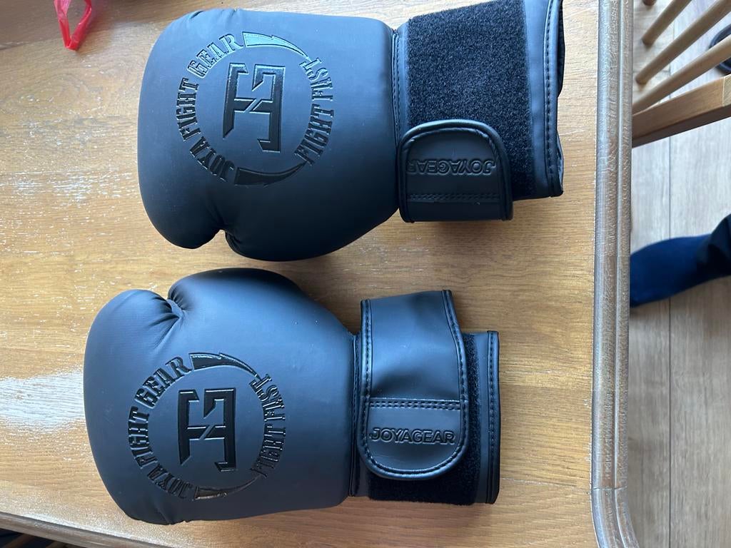 Joya Fight Gear Bokshandschoenen voor Heren - Zwart, Ophalen of Verzenden, Nieuw, Bokshandschoenen
