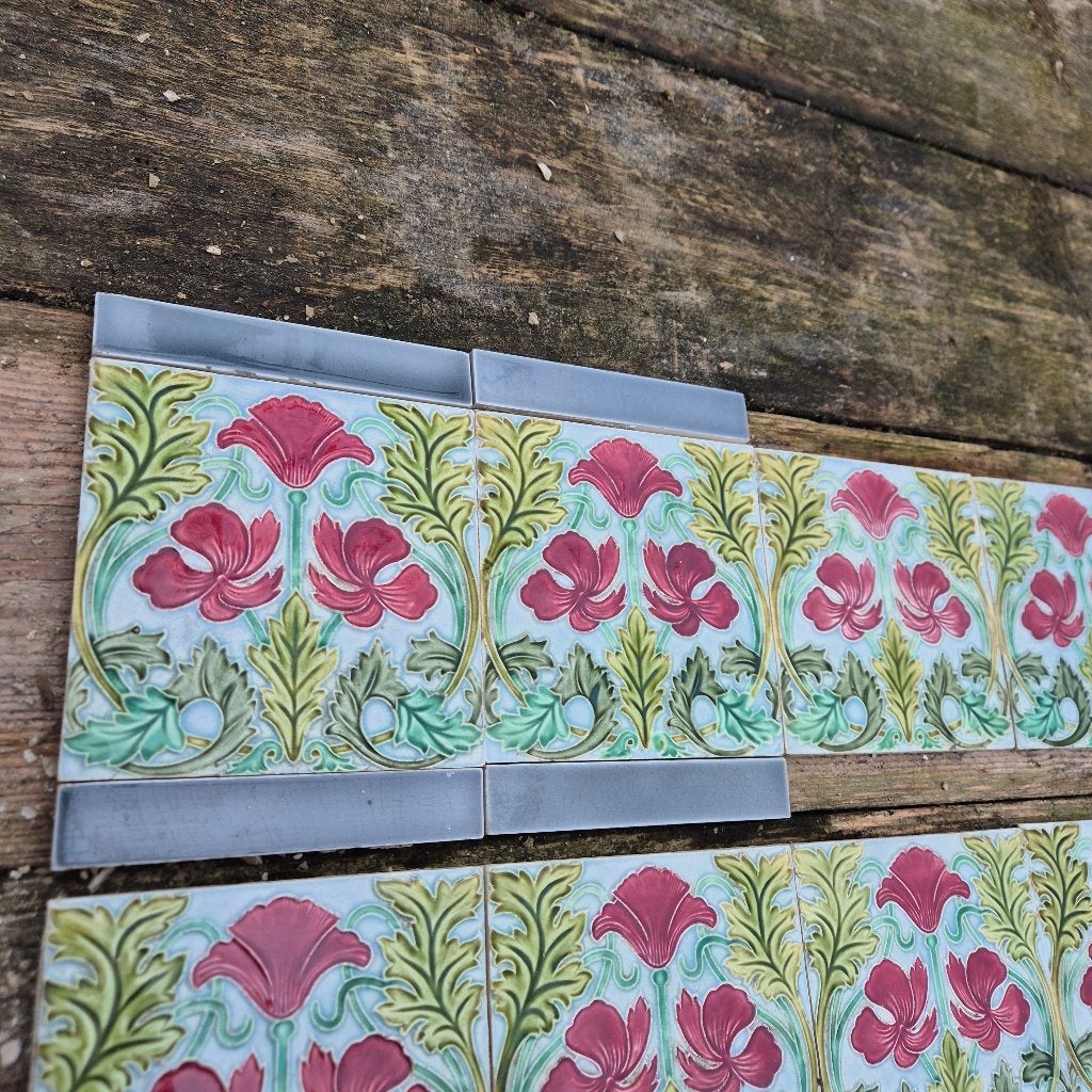 114 Art nouveau tegels Saint Amand rode klaprozen, Ophalen