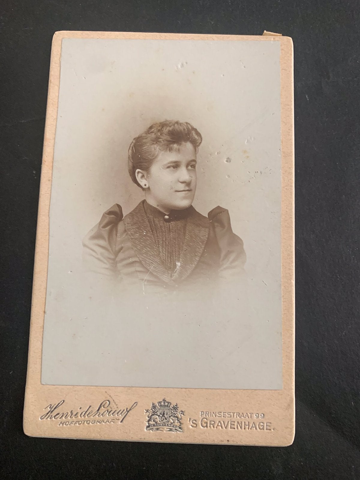 cdv carte de visite dame Henri de Louw ‘s Gravenhage, Verzenden, Foto, Zo goed als nieuw, Voor 1940