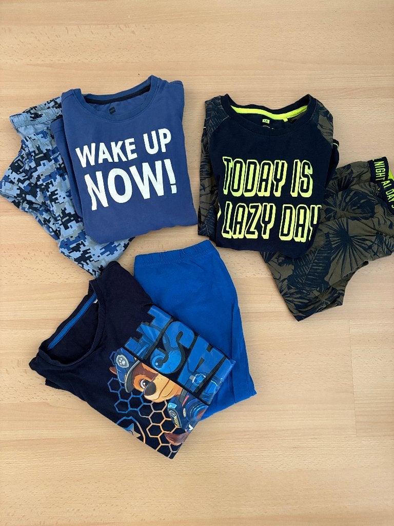 3 mooie winter pyjama’s 140, Kinderen en Baby's, Nacht- of Onderkleding, WE, Ophalen of Verzenden, Zo goed als nieuw