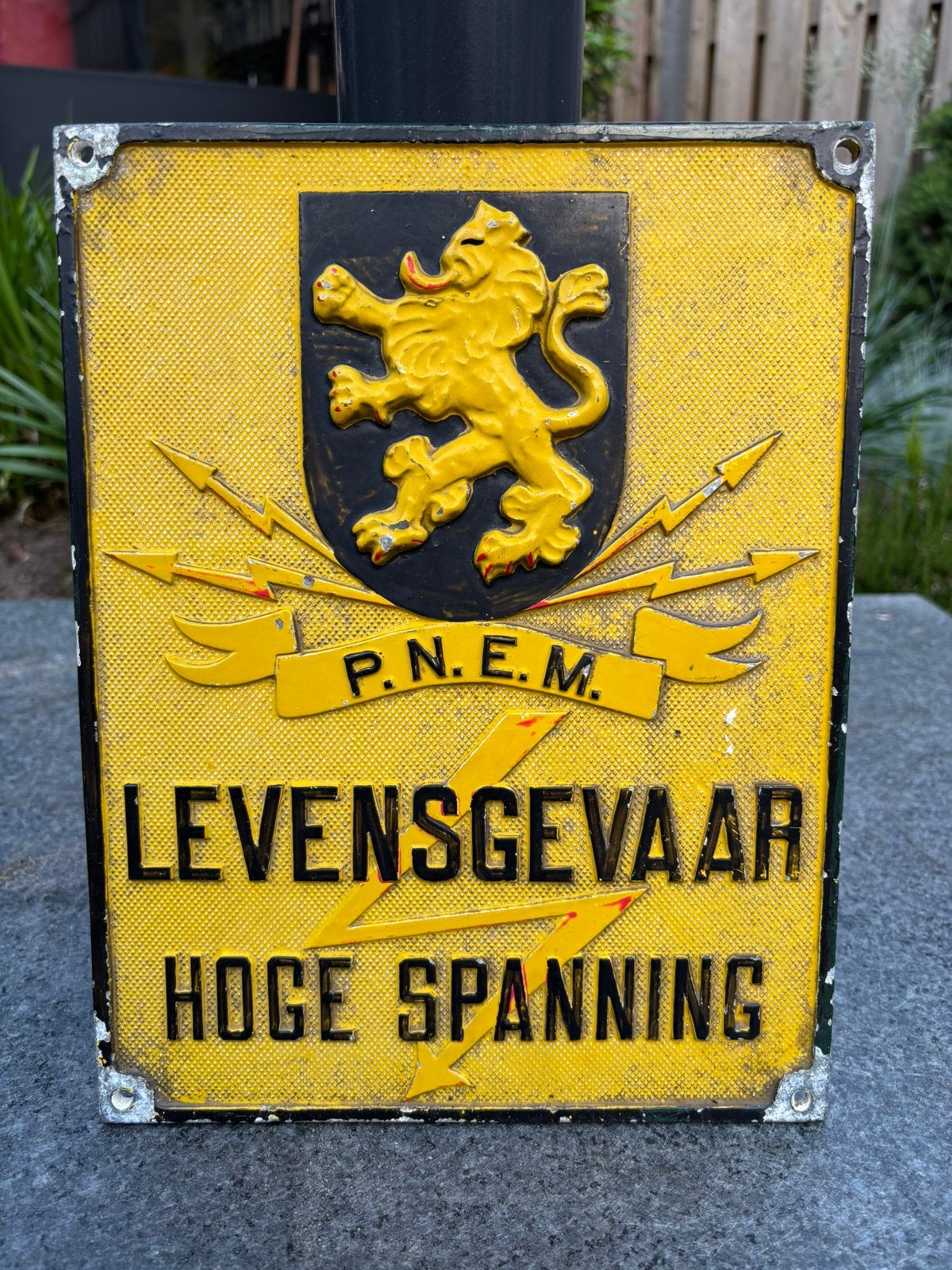 PNEM levensgevaarlijk hoge spanning, Ophalen of Verzenden