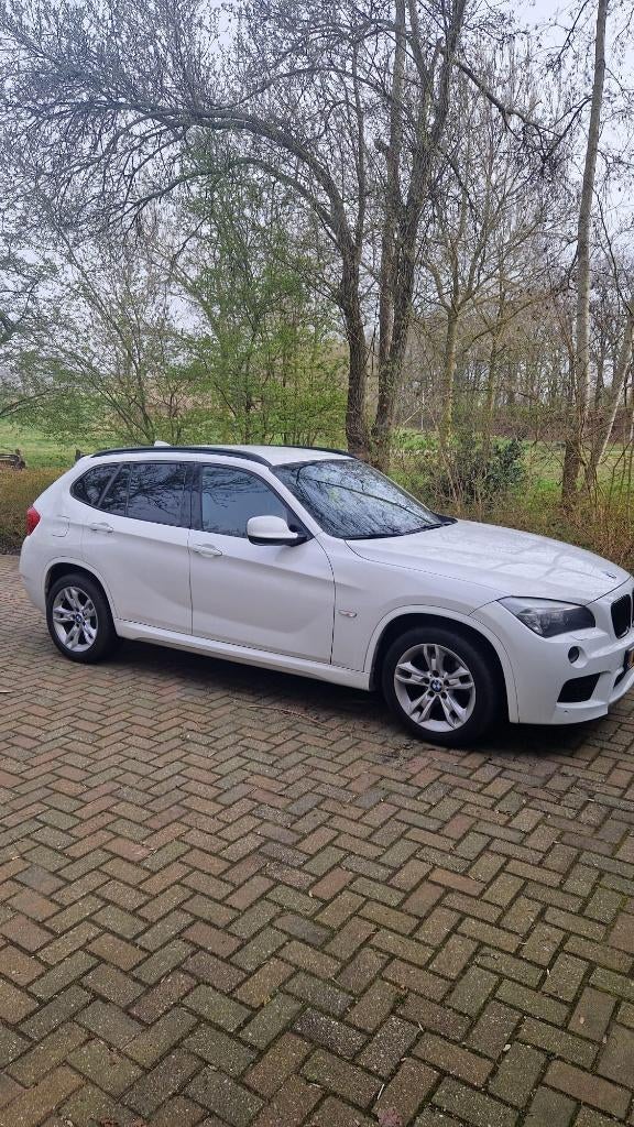 BMW X1 2.0 Sdrive 20I AUT 2011 Wit, Auto's, BMW, Euro 5, Achterwielaandrijving, 1800 kg, 4 cilinders