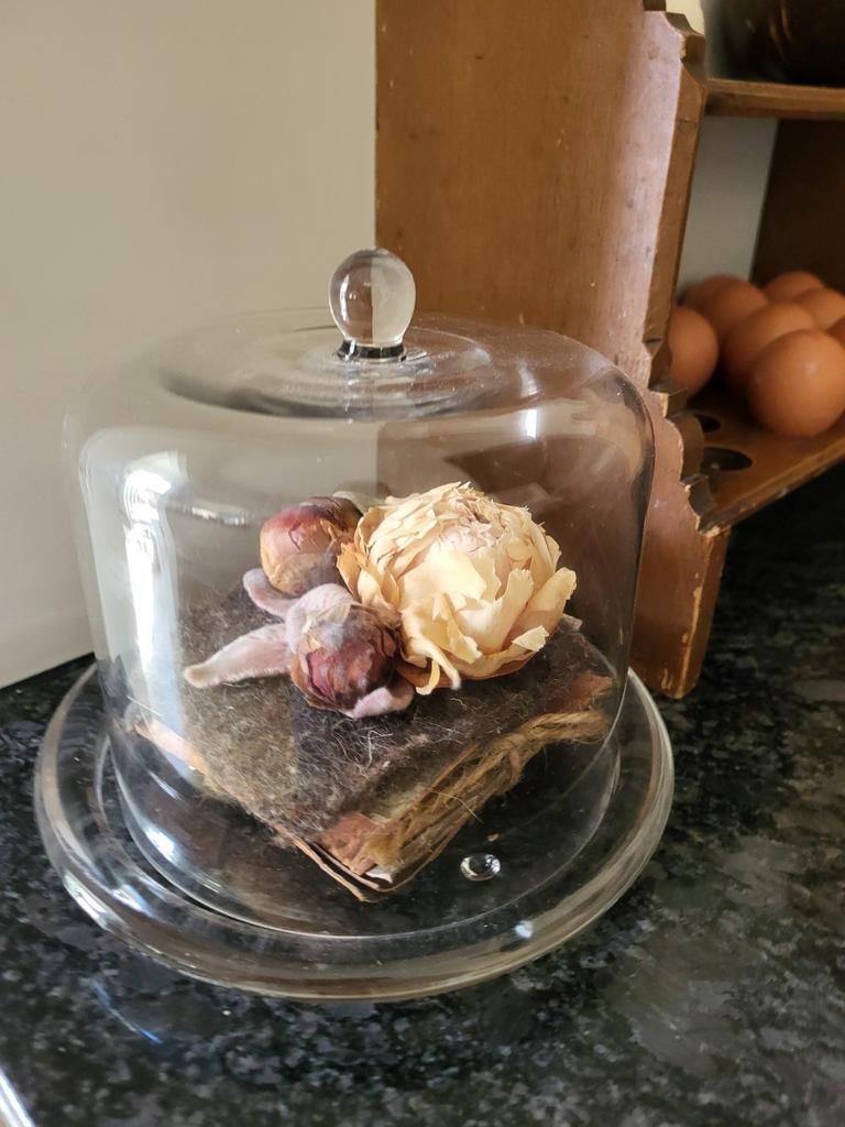Glazen stolp met gedroogde bloemen decoratie, Ophalen of Verzenden, Gebruikt