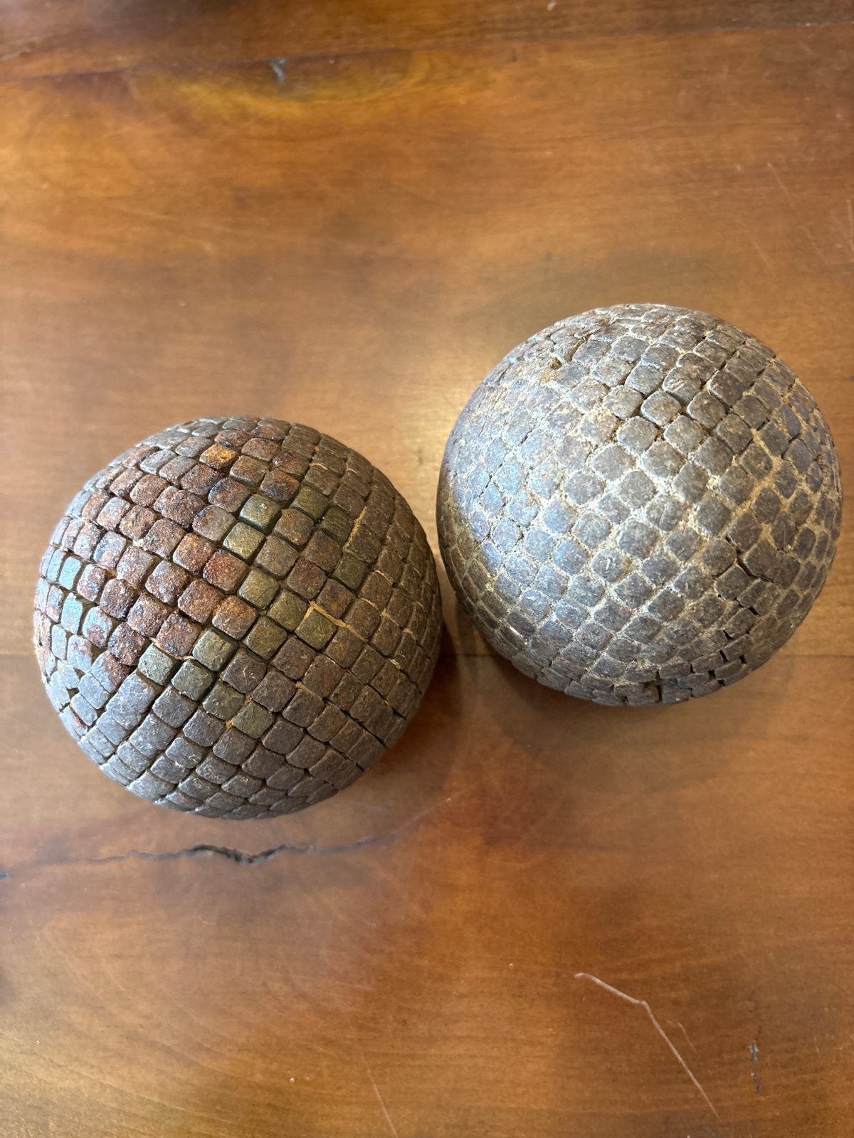19e-eeuwse Franse 'Boule Cloutée' Petanque Bal ongeveer 1880, Ophalen