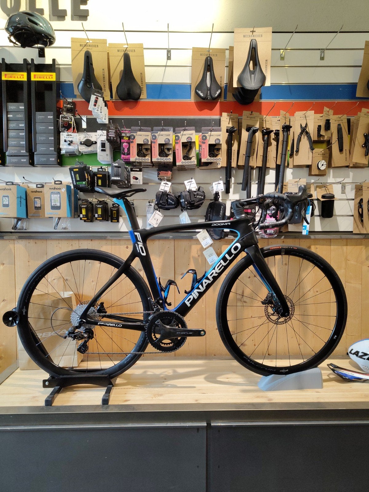 Mt:53 Pinarello Dogma F10 Sky Team - Chorus 2x12 - Fulcrum S, 28 inch, Gebruikt, Carbon, Meer dan 20 versnellingen