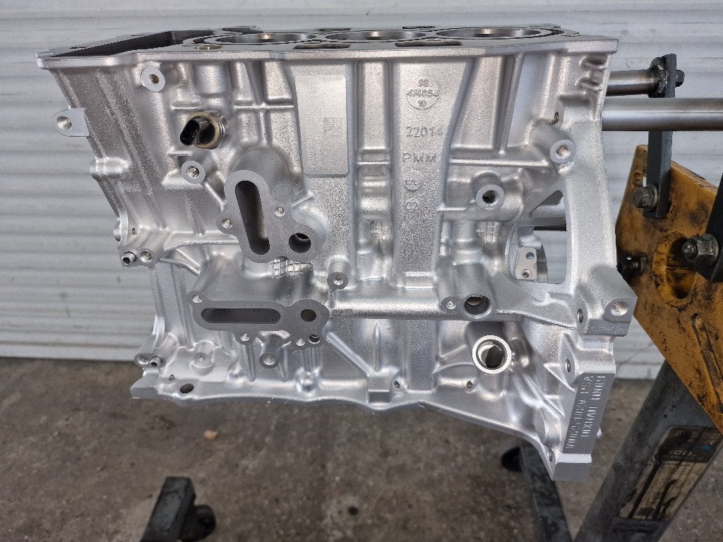 Onderblok Peugeot 5008 II 1.2 12V 2024 (HN09), Ophalen of Verzenden