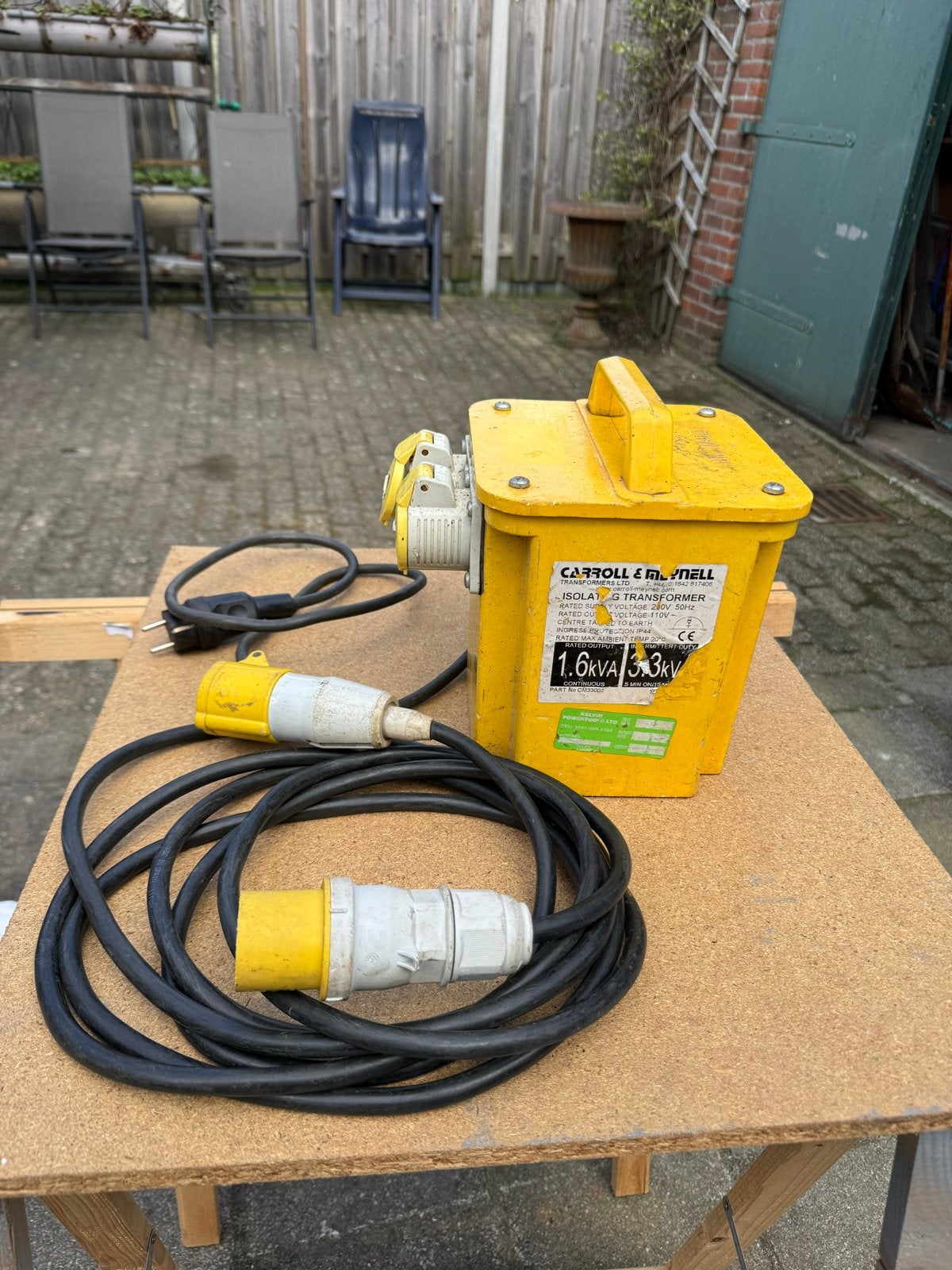 Omvormer 220V naar 110V - Carroll & Meynell 1.6kVA, Ophalen, Overige merken, Omvormer