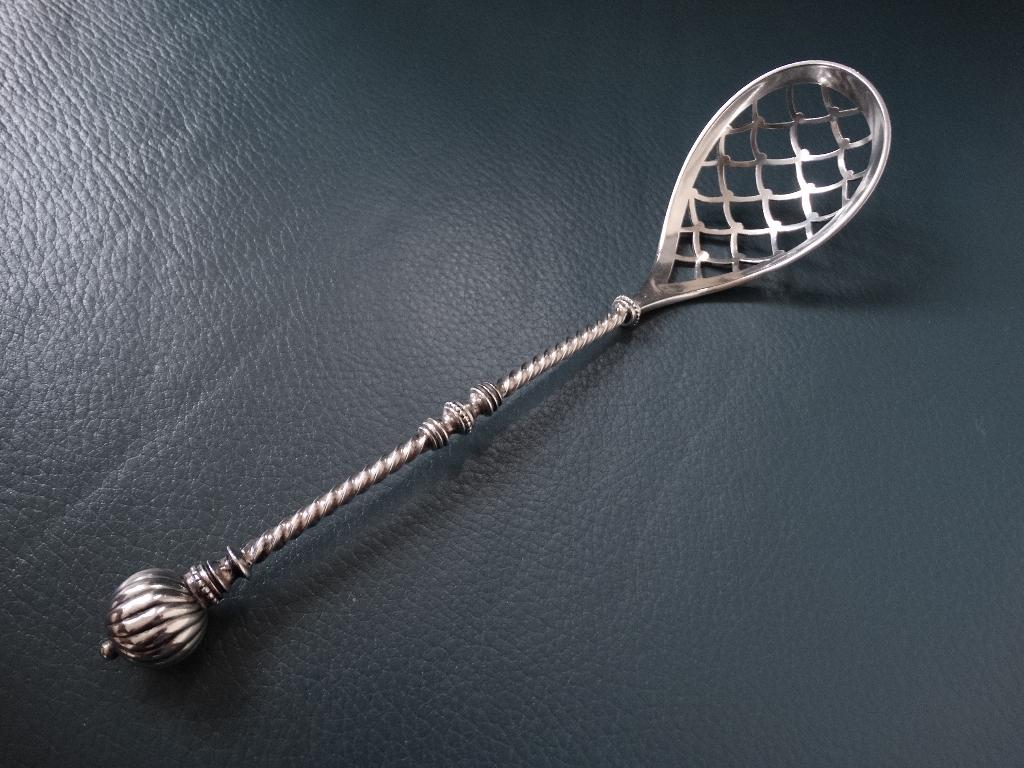 Antiek zilveren eierlepel, eilepel, lepel tbv koken ei, Antiek en Kunst, Verzenden, Zilver
