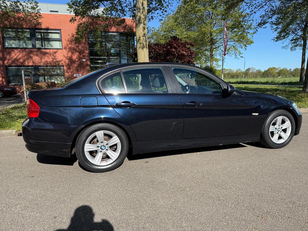 BMW 3-serie 316i Business Line NAV+CLIMA APK, Auto's, Parkeersensor, Gebruikt, 1599 cc, 4 cilinders