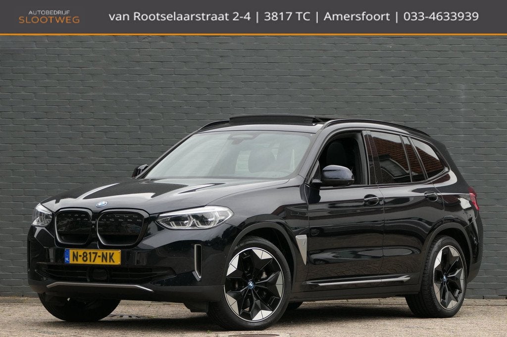BMW IX3 High Executive 80 kWh Panoramadak | Harman Kardon |, Auto's, BMW, Achterwielaandrijving, Gebruikt, 1333 min, Zwart