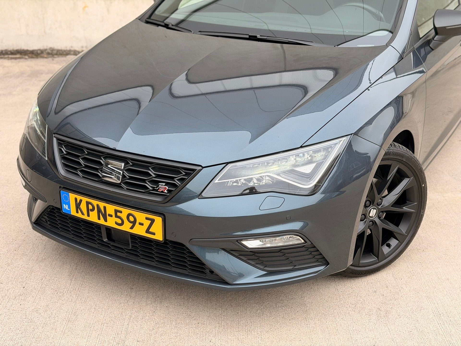 SEAT Leon ST FR 1.5 TSI Ultimate Edition Black Pano DSG Trek, 4 cilinders, Leon, Automatische klimaatregeling, 1500 kg