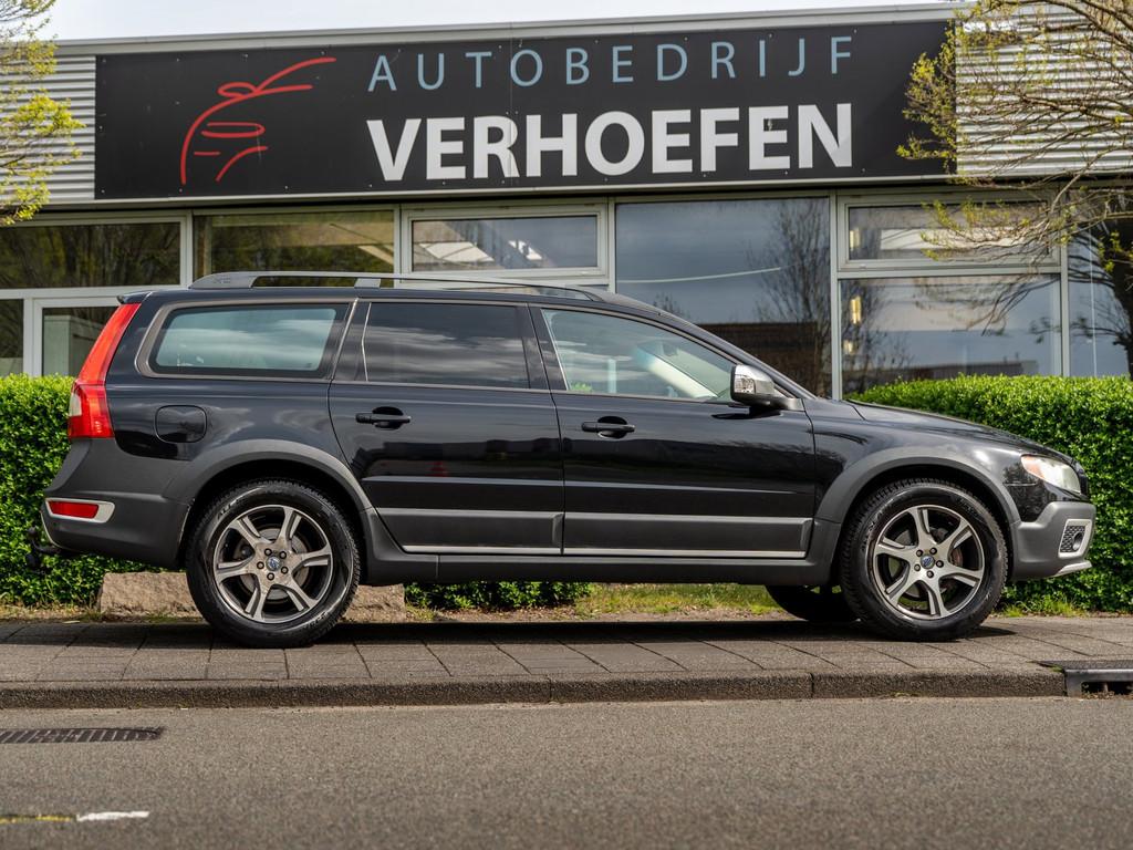 Volvo XC70 2.4 D5 Kinetic - AUTOMAAT - STOEL VERW - ZWART LE, Auto's, Automaat, 1716 kg, Gebruikt, Zwart