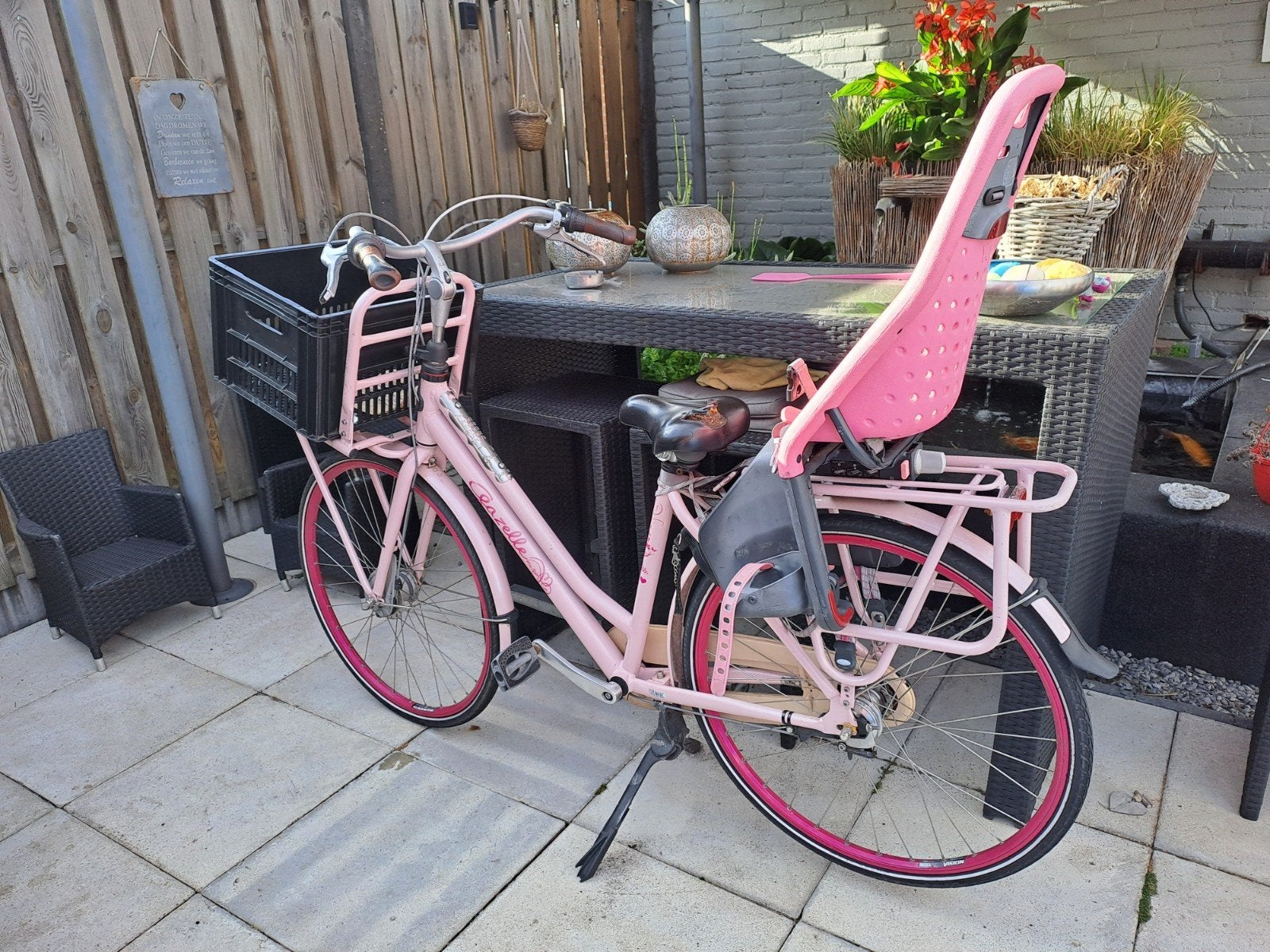 Roze Gazelle transportfiets met kinderzitje en krat, Fietsen en Brommers, Fietsen | Dames | Damesfietsen, Gebruikt, 47 tot 50 cm