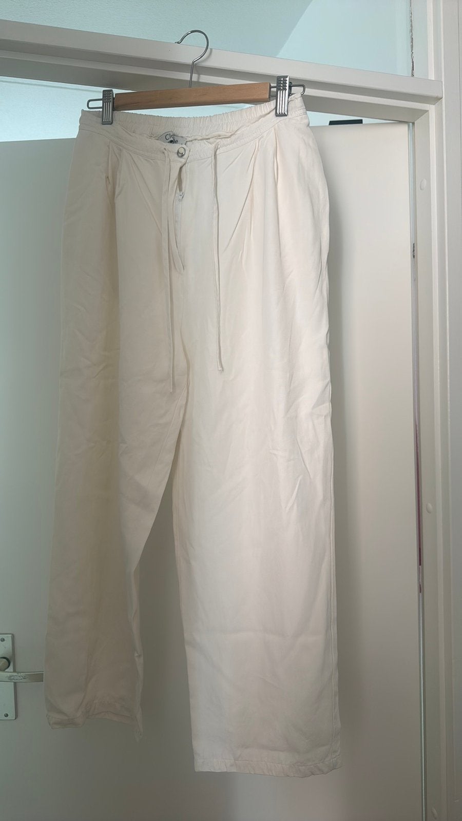 Dames broek, Maat 38/40 (M), Beige, Ophalen of Verzenden, Zo goed als nieuw