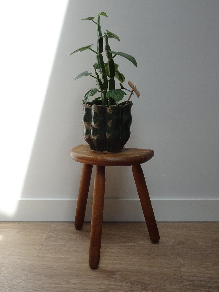 oud melkkrukje plantentafel driepoot, Ophalen