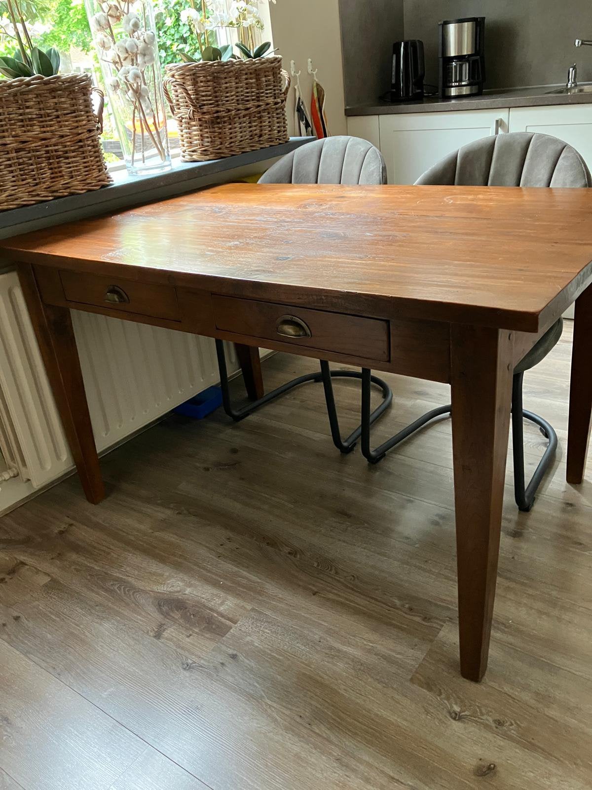 Te koop koloniale tafel 140 cm, Huis en Inrichting, Ophalen, 100 tot 150 cm, 50 tot 100 cm, Zo goed als nieuw