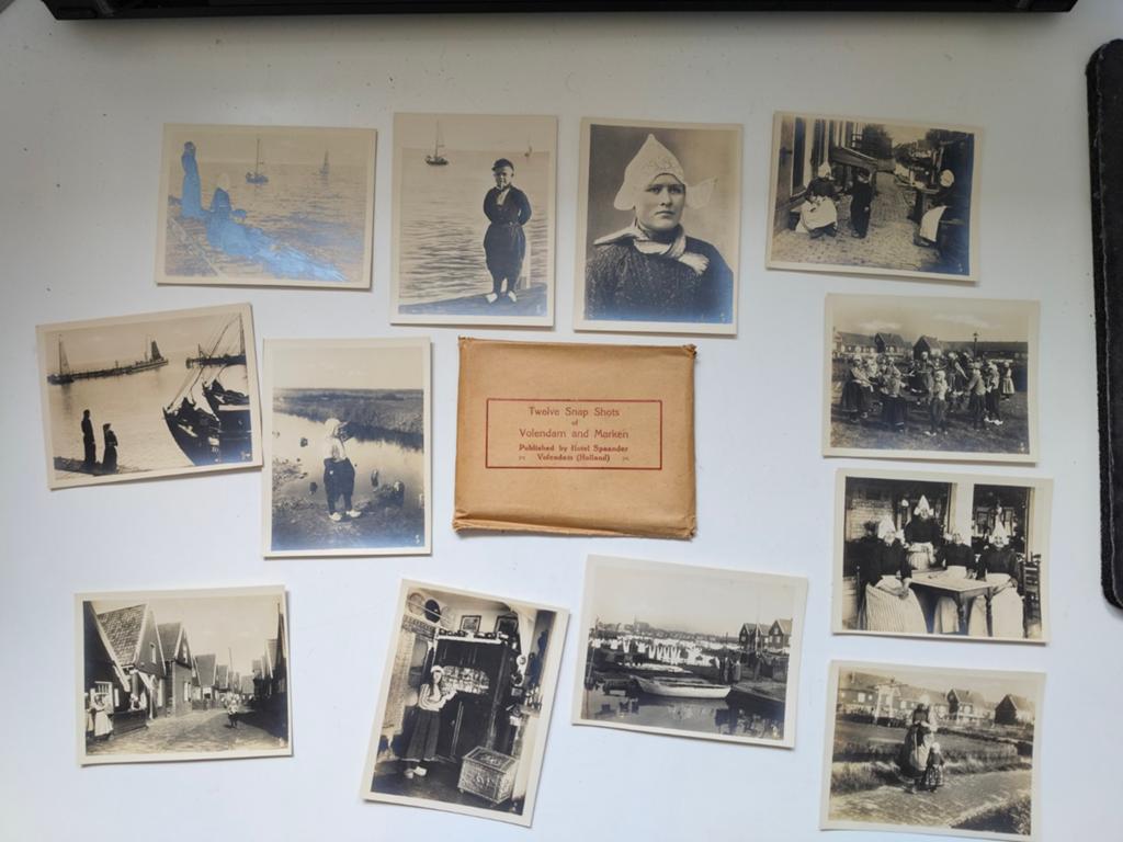 Brocante Voledam en Marken souvenier foto's, Gebruikt, Verzenden, Foto, Klederdracht