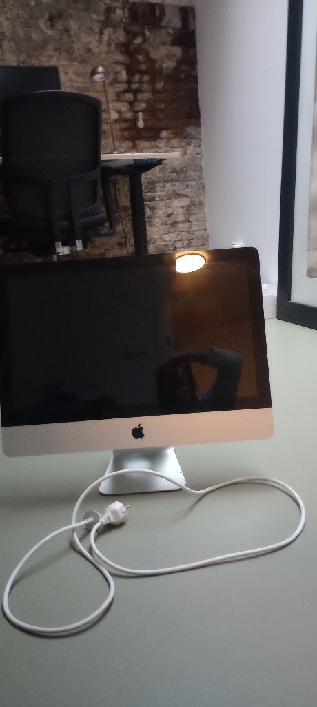 Apple iMac 21,5" Mid 2010 | Intel Core i3 3,2 GHz | 4 GB RAM, Computers en Software, Apple Desktops, Ophalen, Gebruikt, 21,5 inch full HD (1920 × 1080)