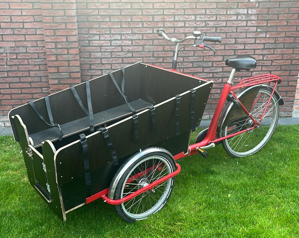 Bakfiets, zeer netjes en degelijk, voor 6 kinderen, Ophalen of Verzenden, Zo goed als nieuw, 4 kinderen of meer