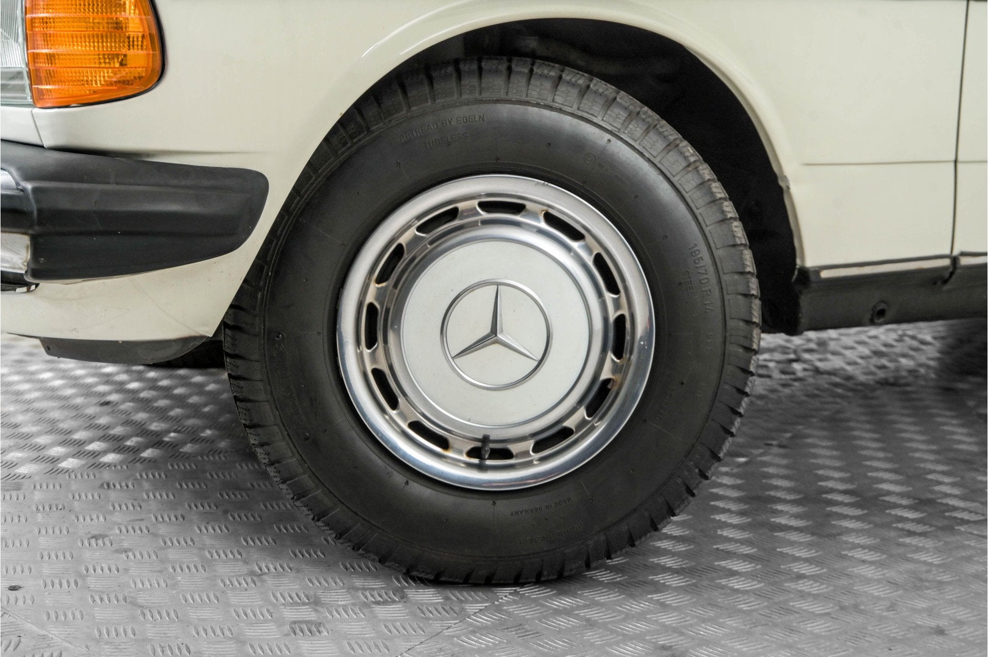 Mercedes-Benz 230TE W123 5 bak (bj 1984), foto 4