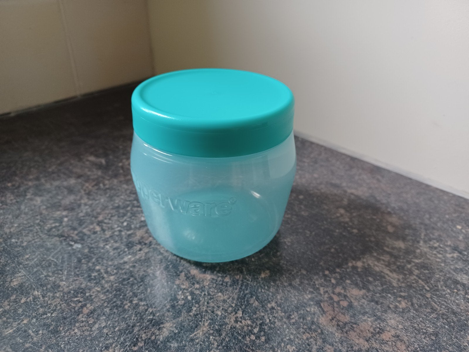 Tupperware universale yar, 325ml, nieuw, Huis en Inrichting, Nieuw, Ophalen of Verzenden, 325 ml, Met compartimenten