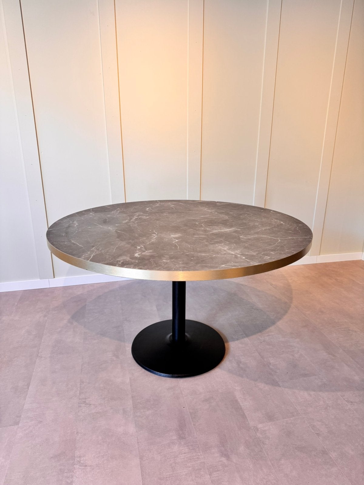 Eettafel rond 130cm, Ophalen, Gebruikt, Rond, 75 cm of meer