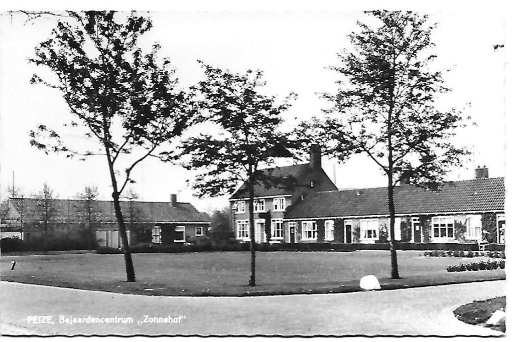 Peize Bejaardencentrum Zonnehof Oude Ansichtkaart ( 1852 ), Ophalen of Verzenden, 1960 tot 1980, Ongelopen, Noord-Brabant