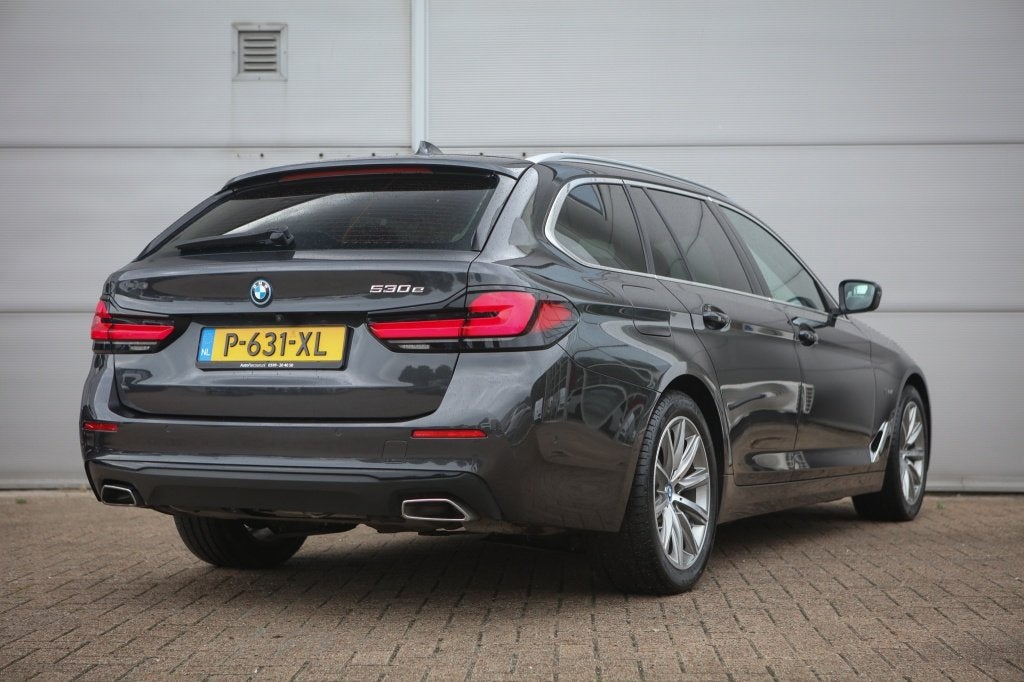 BMW 5 Serie Touring 530e Bns Edit.+ | Trekhaak | Sfeerverlic, Automaat, 1998 cc, Achterwielaandrijving, Gebruikt