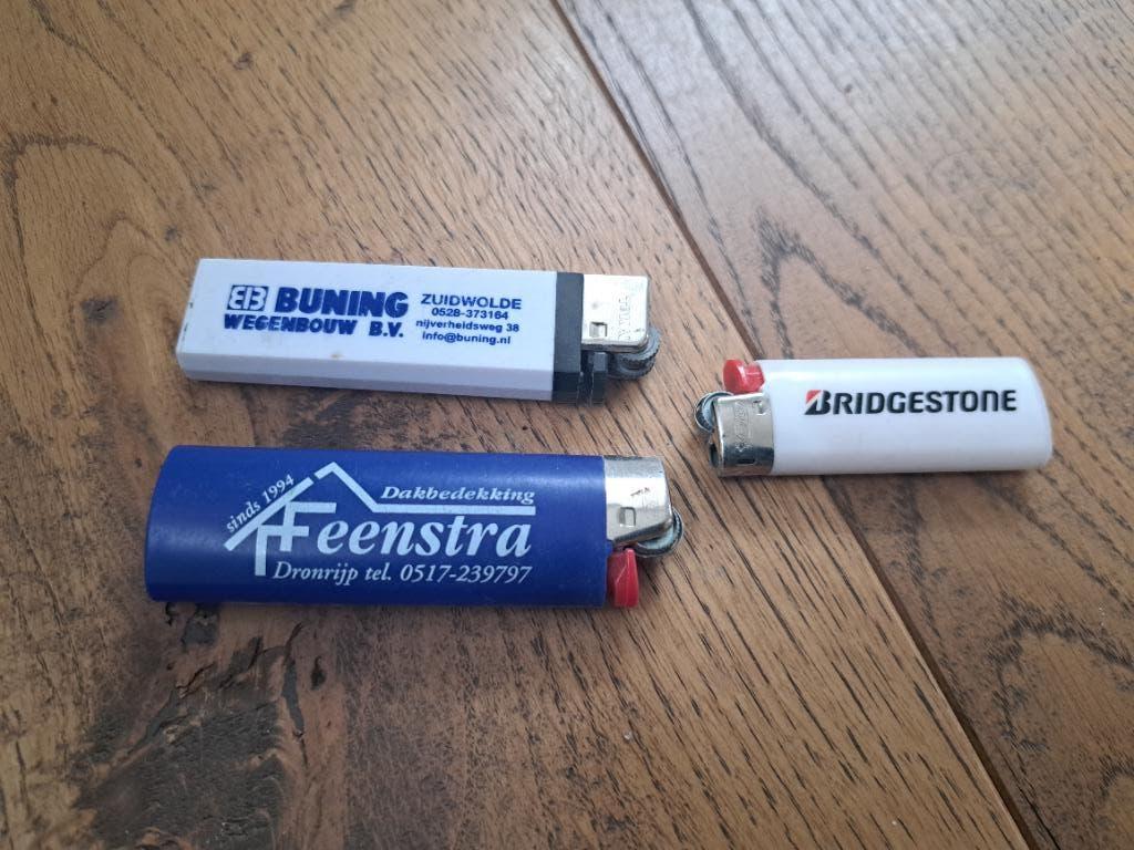 3 lege reclame aanstekers, Verzamelen, Rookartikelen, Aanstekers en Luciferdoosjes, Ophalen, Gebruikt, Aansteker