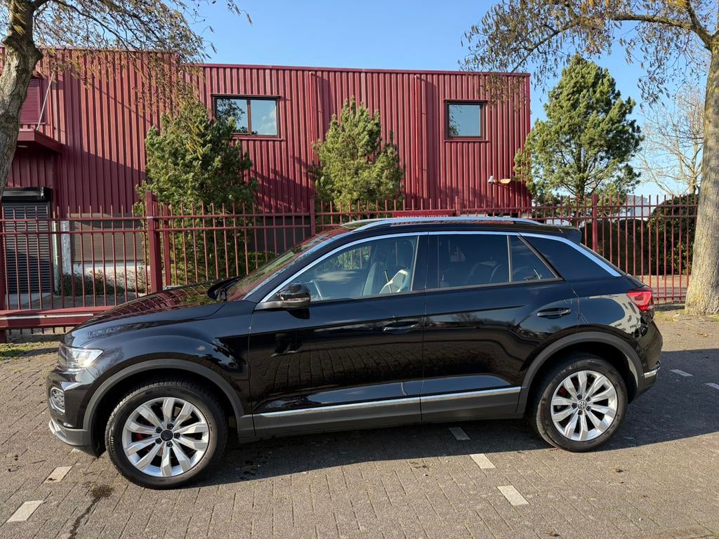 Volkswagen T-Roc 1.5 TSI 150pk 7-DSG 2018 Zwart, Auto's, Volkswagen, Automaat, Achterwielaandrijving, 1498 cc, 4 cilinders