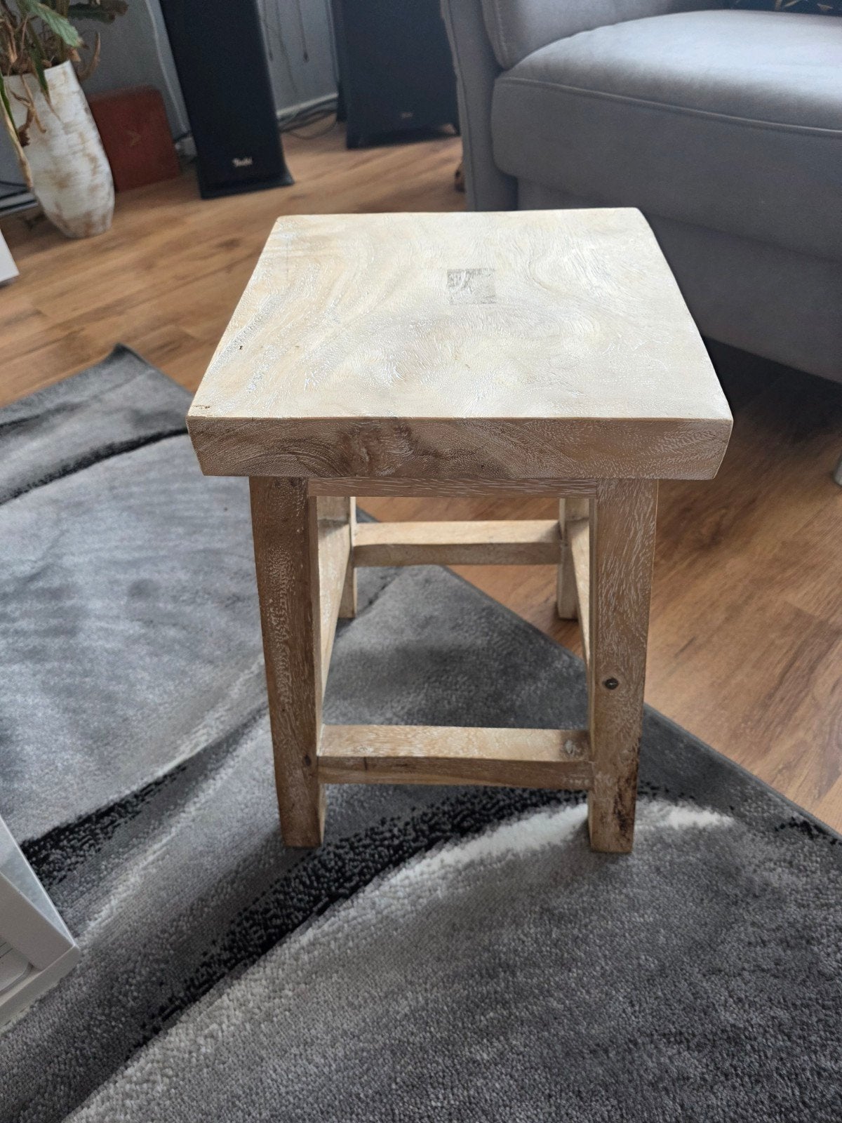 Houten krukje - Landelijke stijl, Ophalen of Verzenden, Gebruikt, Hout