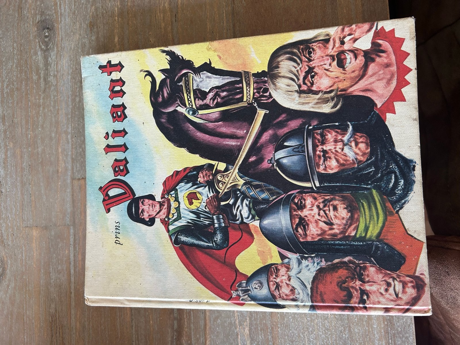 Prins Valiant stripboek - Vintage stripboek, Boeken, Eén stripboek, Ophalen, Gelezen