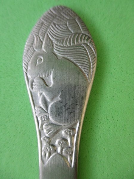 (KB5626) Kinderbestek Eekhoorn lepel (model 1), Ophalen of Verzenden, Gebruikt