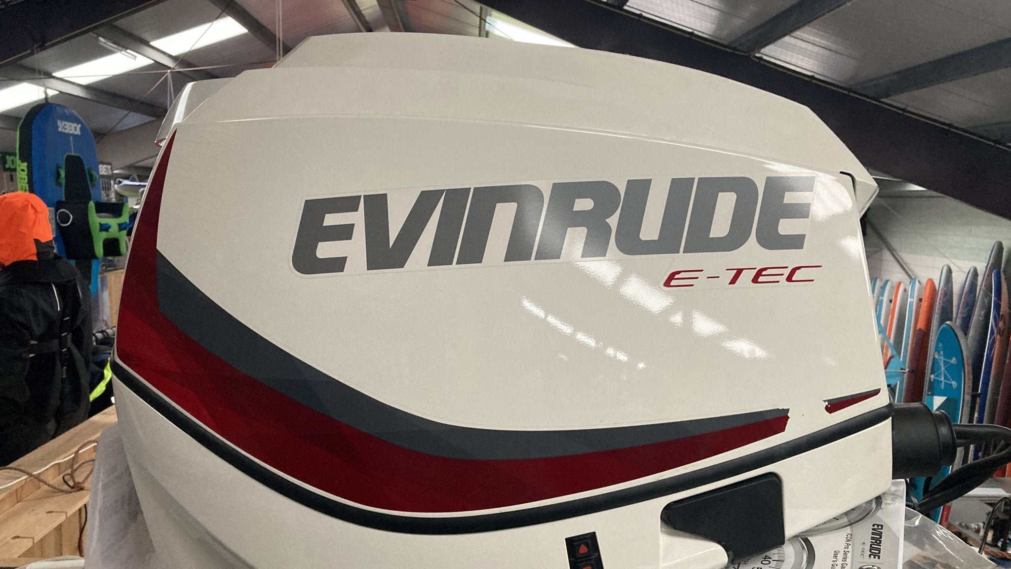 Evinrude 130 pk E-TEC, Gebruikt, Benzine, Buitenboordmotor, 30 pk of meer
