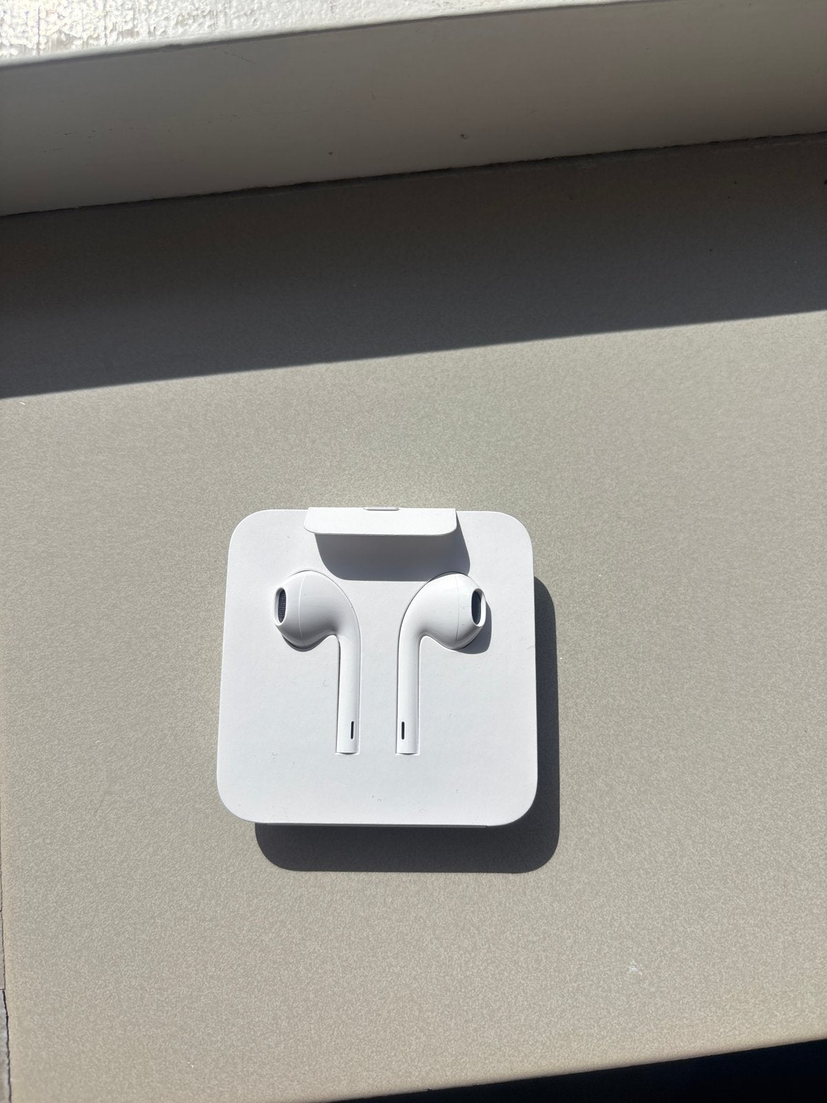 Apple EarPods met Lightning-connector en microfoon, In-ear, Nieuw, Ophalen of Verzenden, Wit