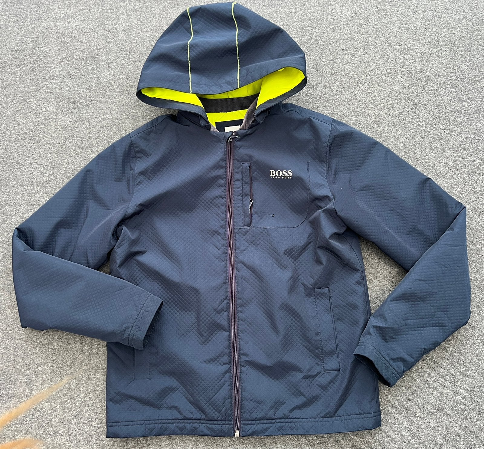 HUGO BOSS jongens jas maat 164 – donkerblauw, Kinderen en Baby's, Ophalen of Verzenden, Zo goed als nieuw, Jongen, Jas