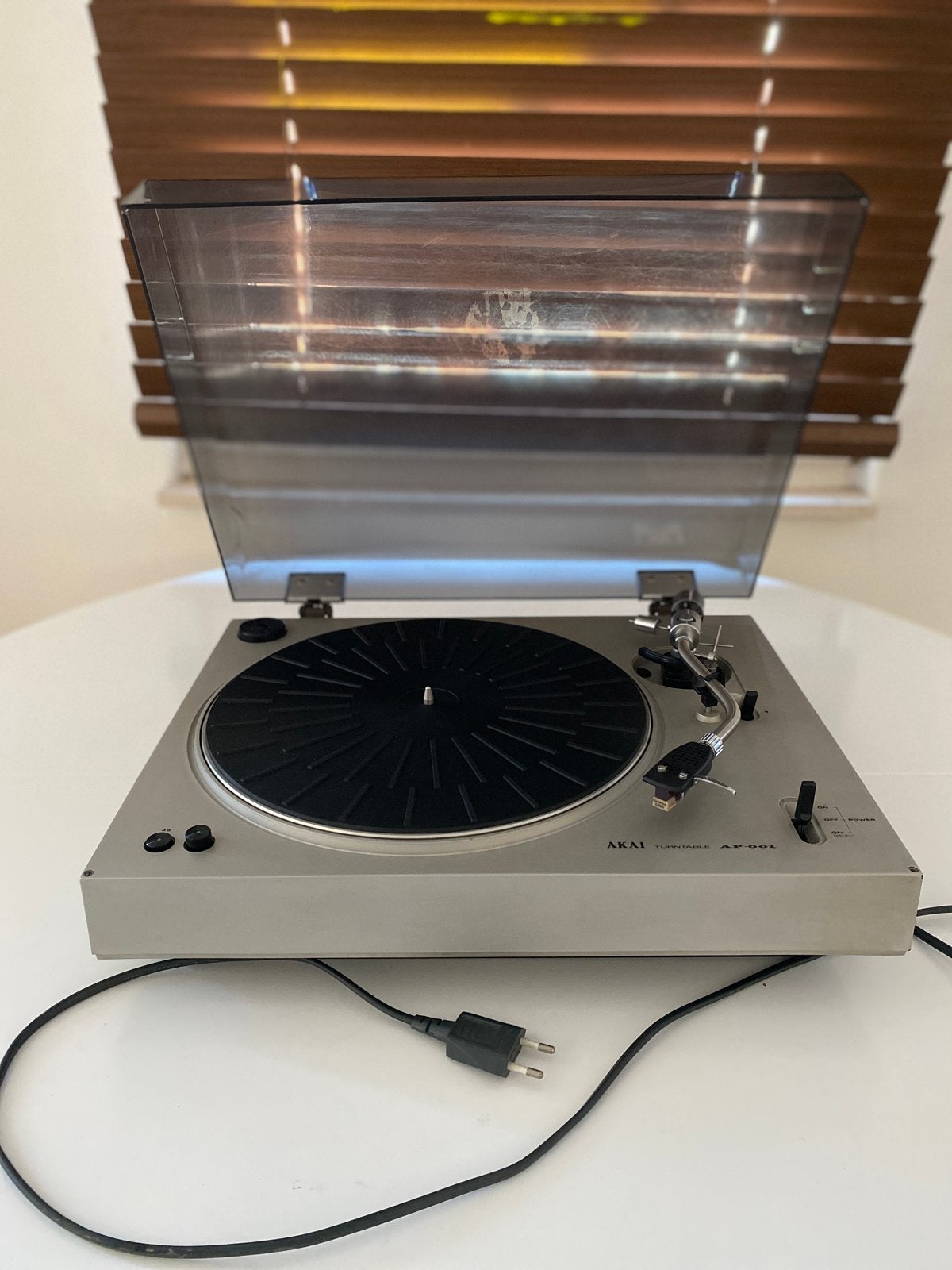 Akai AP-001 Platenspeler nieuwe snaar en Audio Technica, Ophalen of Verzenden, Gebruikt, Platenspeler, Akai