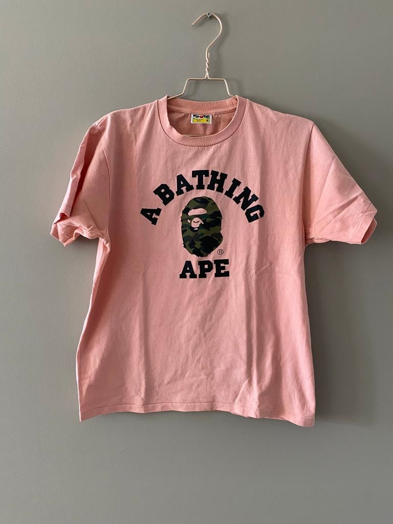 Bape T-shirt in maat M, Maat 48/50 (M), Ophalen of Verzenden, Zo goed als nieuw, Roze