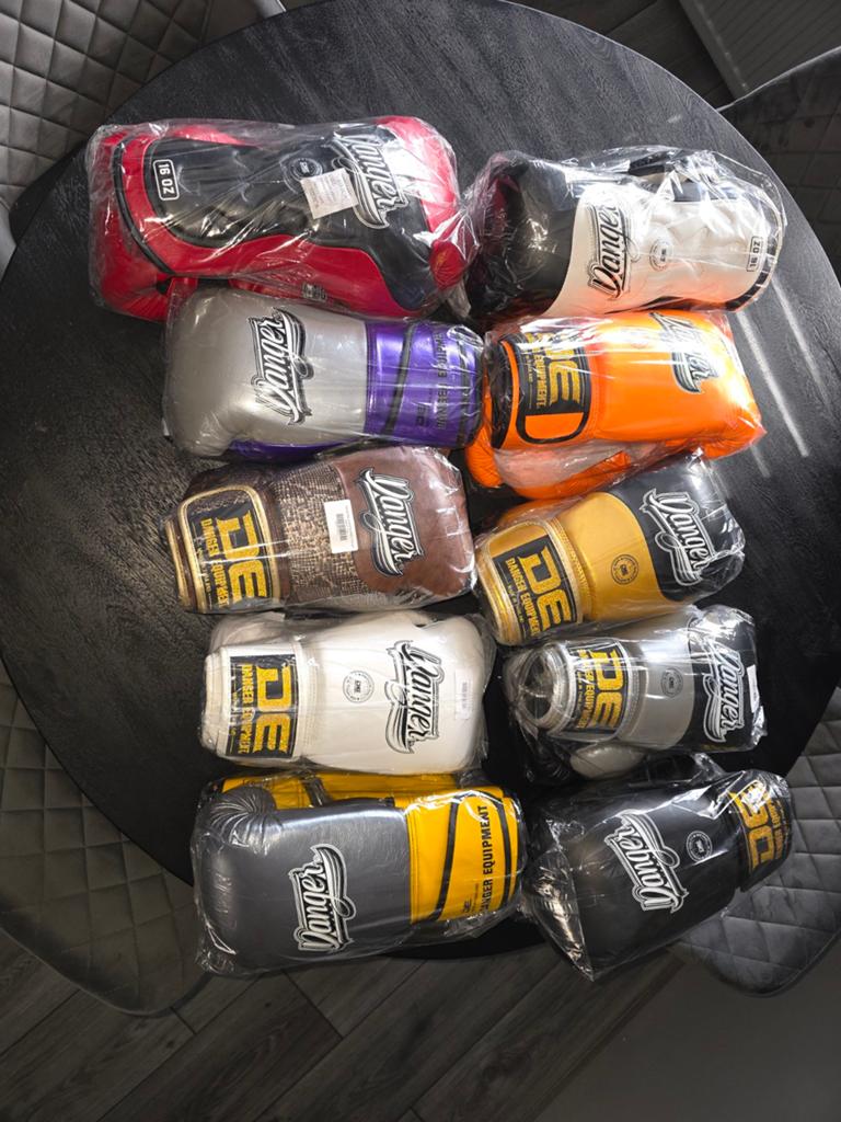 Danger equipment boxing gloves 16oz en 14 oz, Ophalen of Verzenden, Nieuw, Overige