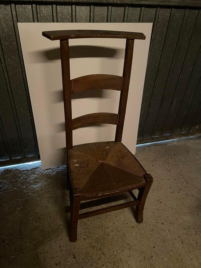Antiek bidstoeltje, Antiek en Kunst, Antiek | Meubels | Stoelen en Banken, Ophalen