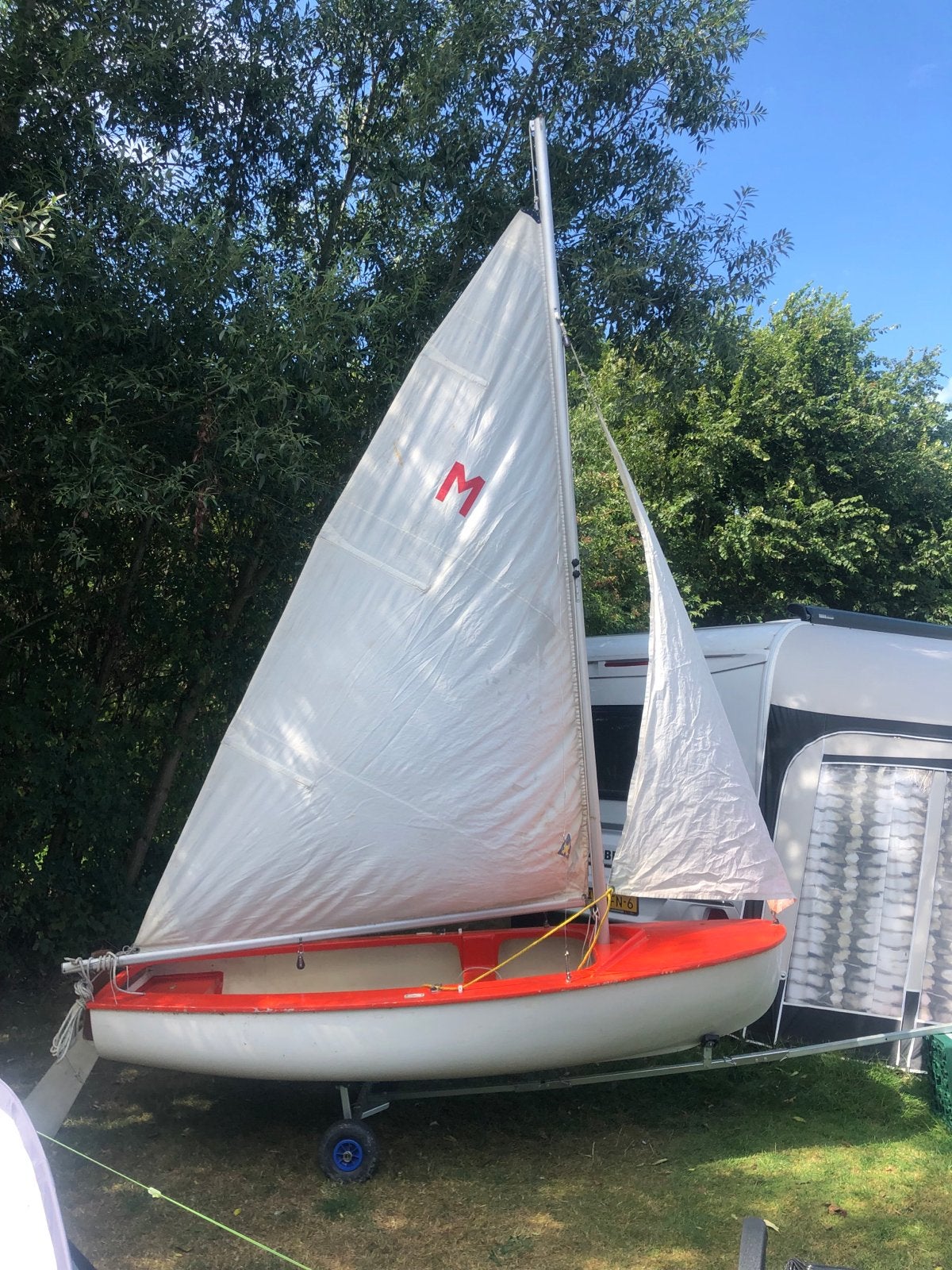 Leuke, snelle en goed varende zeilboot, Watersport en Boten, Open zeilboten, Ophalen, 3 m, Gebruikt, Grootzeil