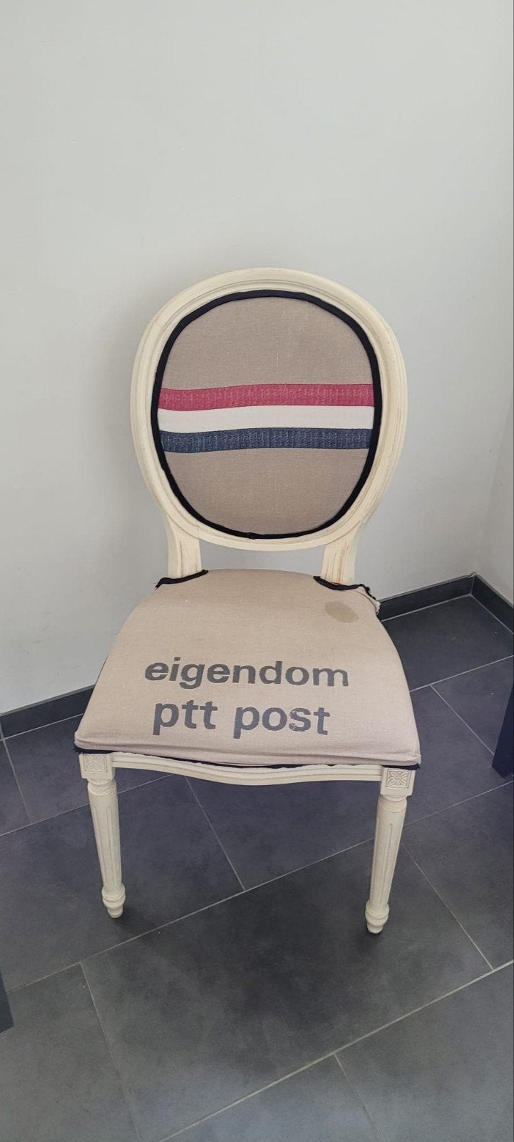 Barokke stoel met ptt post print, Ophalen, 50 tot 100 cm, Minder dan 100 cm